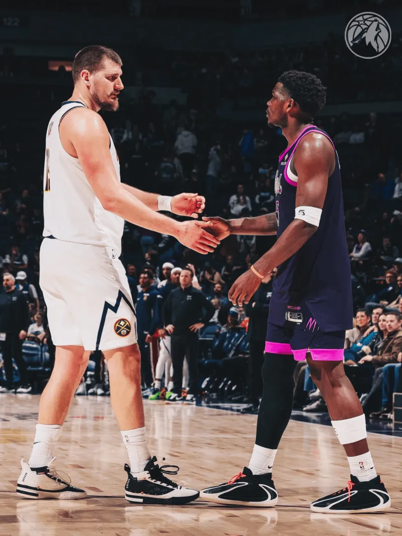 NBA常规赛收官战结束，西部首轮对决也随之确定：掘金（3）vs森林狼（6）

森