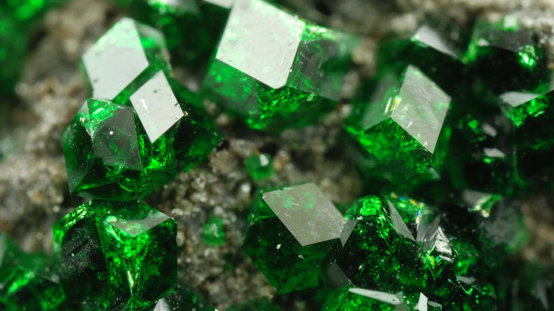 源头科普：天然彩宝和合成彩宝，内行教你快速区分