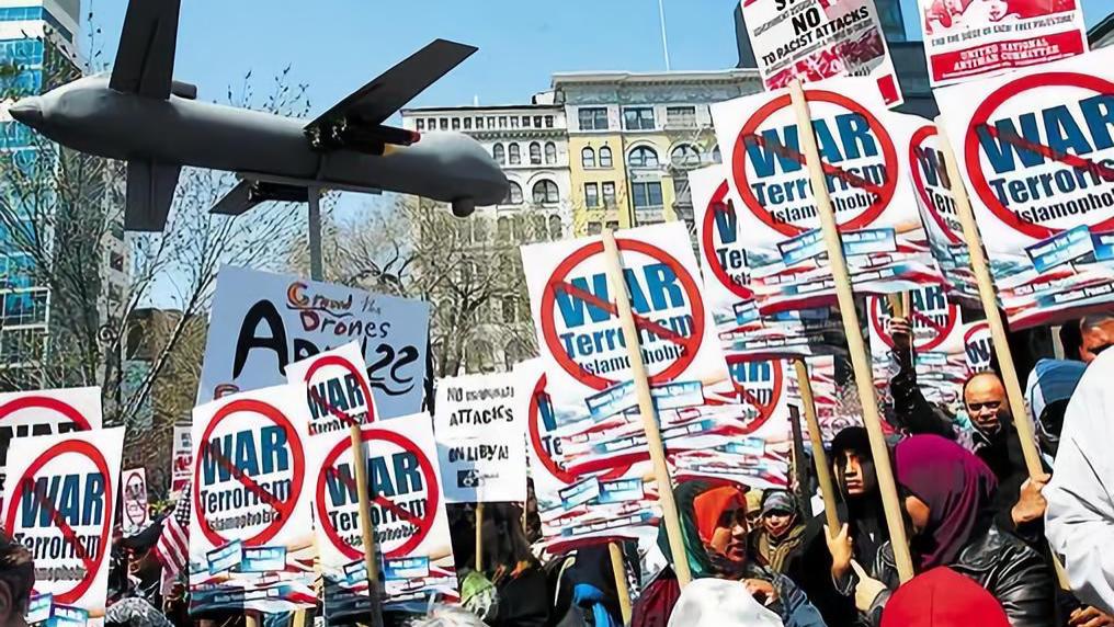 单日烧钱15.7亿！伊朗“碎钞机”战术，正榨干美国霸权