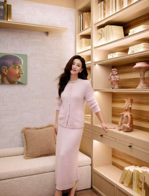 随着年龄增长，她的美没有流失反而更添韵味