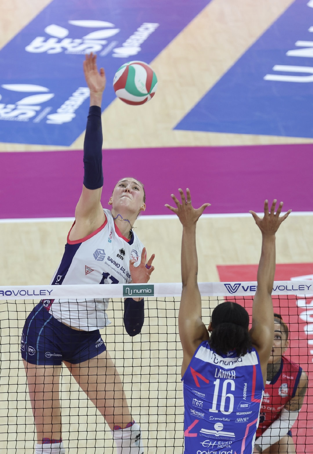 斯坎迪奇1-3米兰遭淘汰是因为安娃的一点攻输给了对手的多点开花？