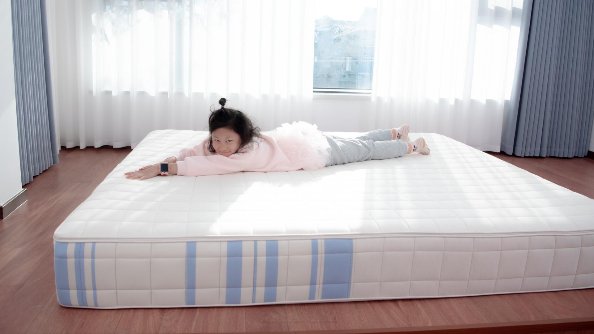 儿童床垫选购攻略：选对最重要，栖作坚果·蹦蹦成长型床垫测评