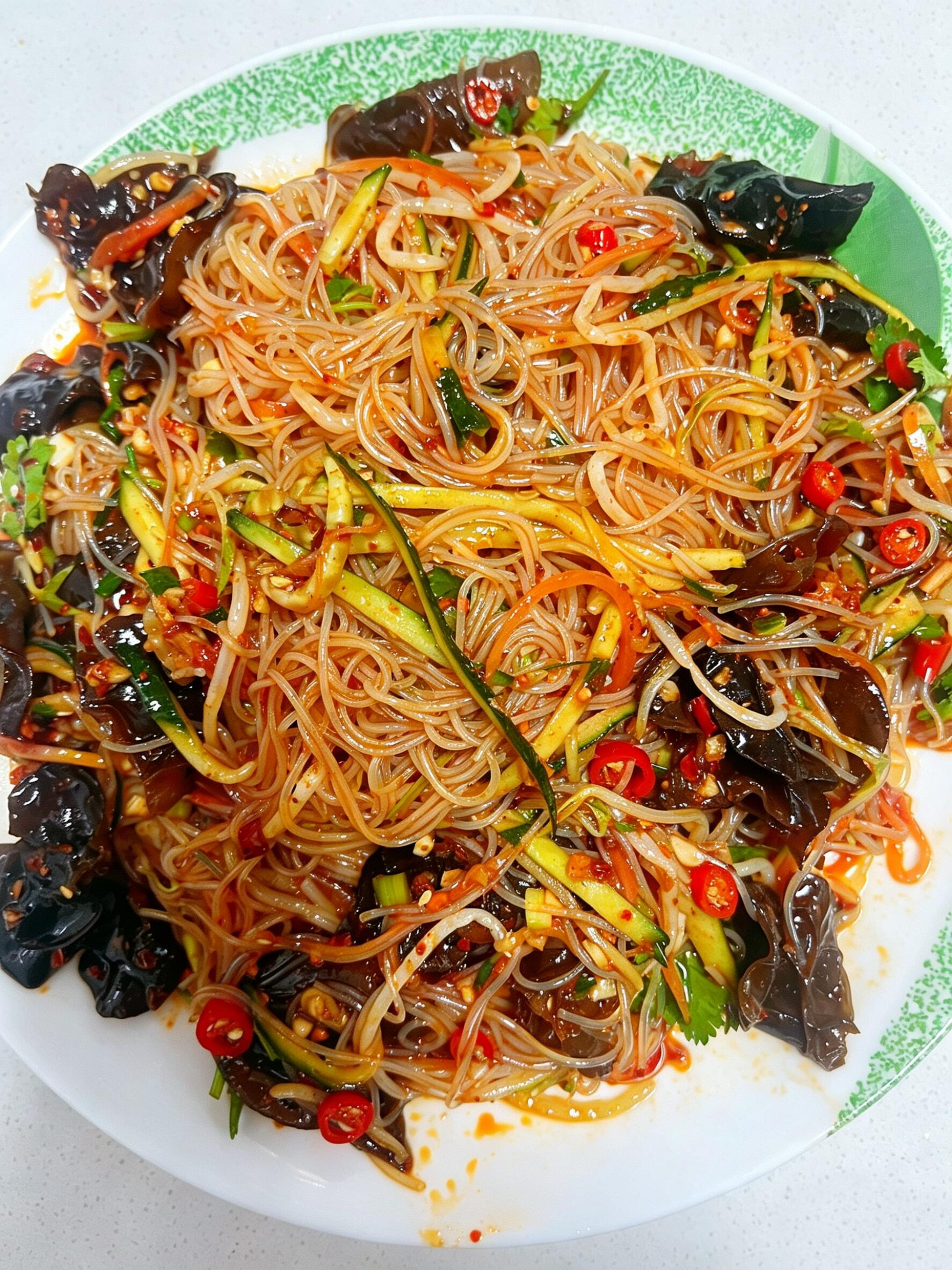 减脂期凉拌三丝｜低卡开胃，狂炫也无负担
减脂期的宝子们集合！嘴巴淡到发慌、不想吃