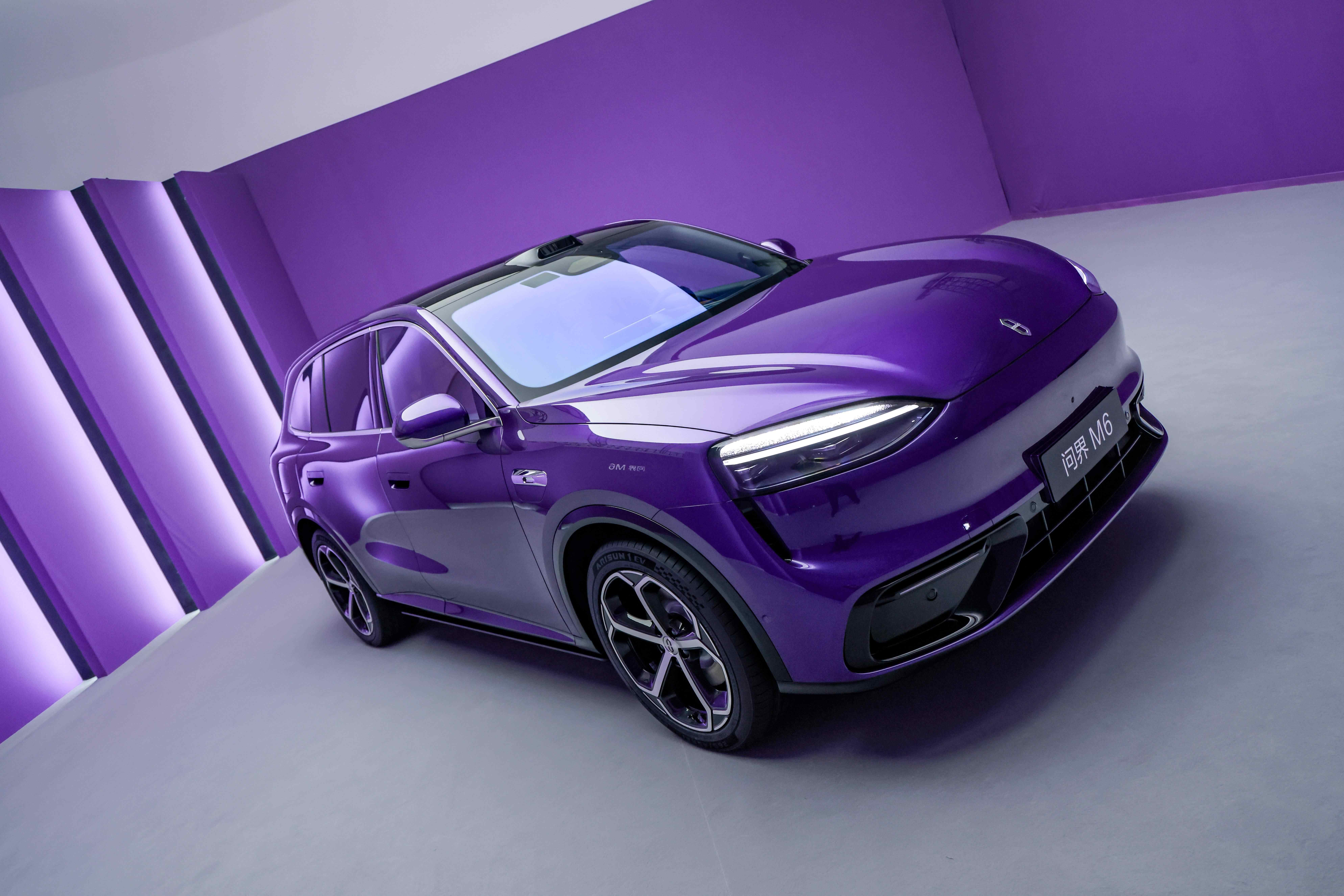 问界M6：25万级新锐智慧，年轻人的第一辆卡宴