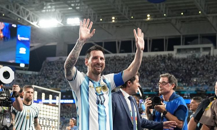 阿根廷队又杀进了半决赛。
其实，本届世界杯前，我是不看好阿根廷队的。我更偏向于看