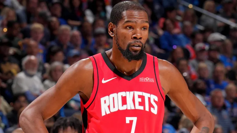 什么样的控卫才能让杜兰特不被包夹 不失误

不是缺控卫的问题，缺控卫打了一个赛季