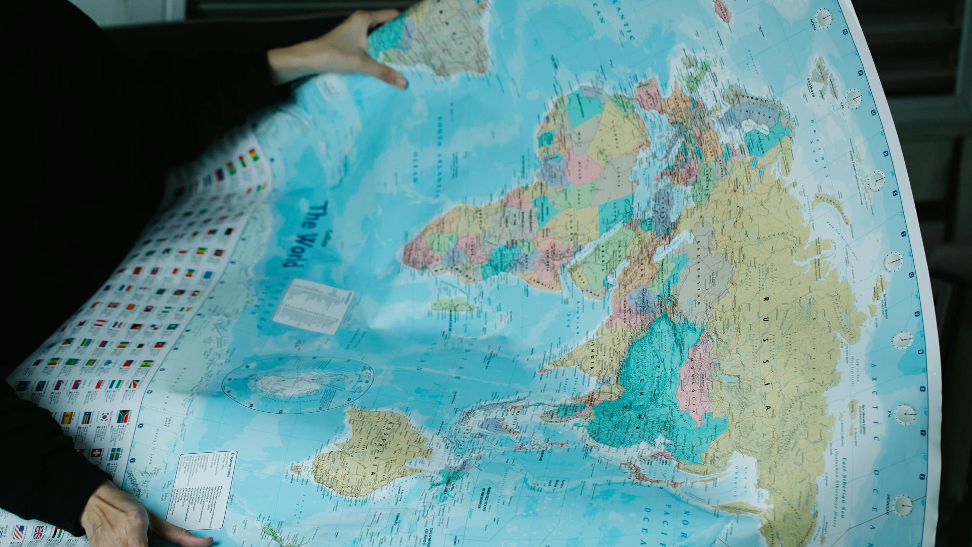 高德汽车出行AI Agent发布：从被动响应到主动理解，智能座舱迈入AI Native时代