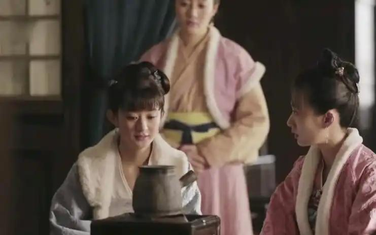 《知否》盛淑兰的一生, 给所有女孩提了醒: 既入穷巷, 就该及时掉头