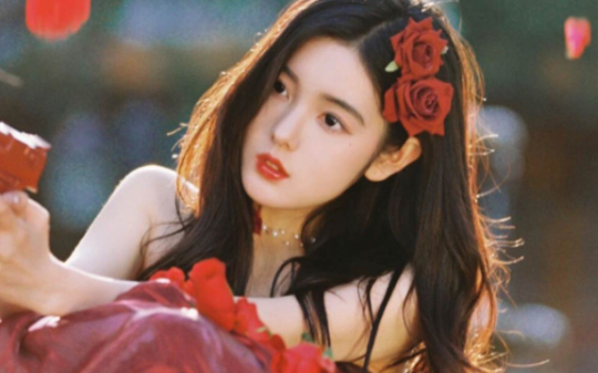 兄弟抢着救下省长女儿，却反手诬陷我通敌，直到她醒来点名要见我…