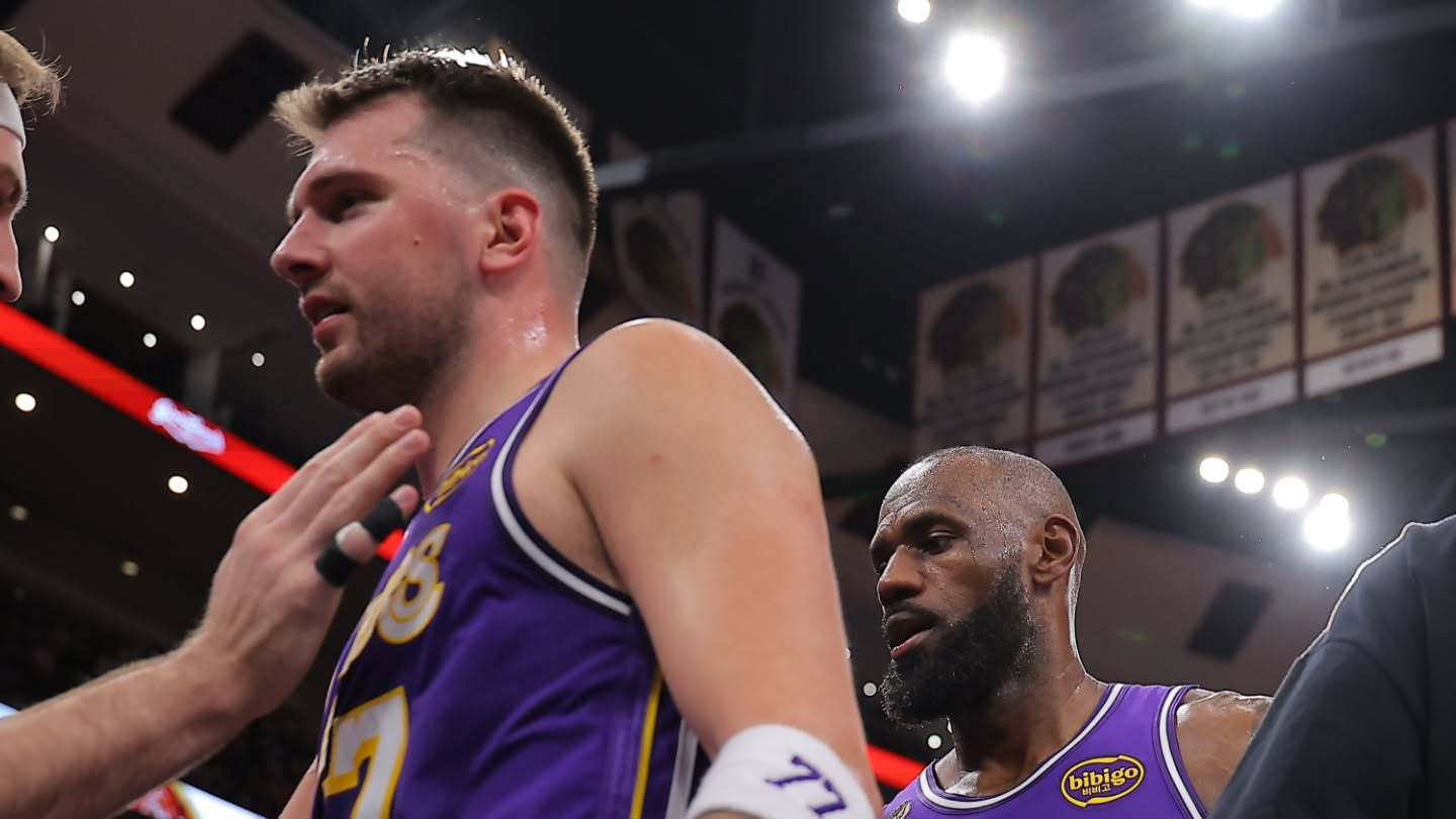 联盟第6+联盟第10！湖人遭遇幸福的烦恼，里夫斯回归该打替补吗？