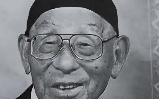 张学良有多不识好歹？91年的时候首长派人邀请张学良回大陆，他居然还提出三个不要脸的条件…