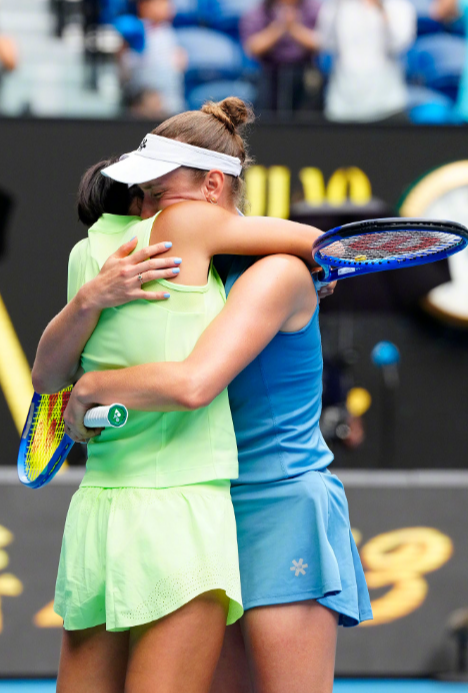 张帅个人大满贯双打第3冠，2026澳网女双决赛，中国选手张帅搭档比利时选手梅尔滕