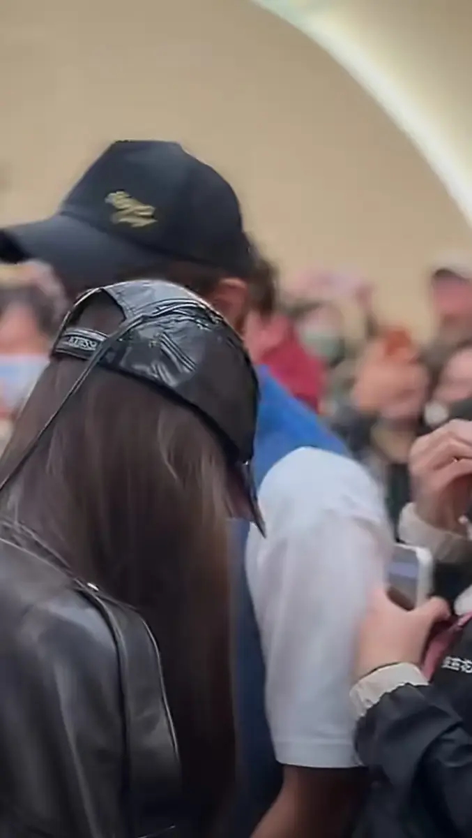 邓超与Angelababy现身陈赫话剧现场 兄弟团相聚梦回跑男时光