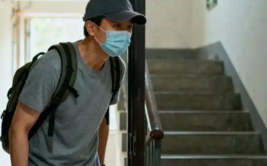 900多名员工吐槽食堂难吃，我果断取消食堂改发1千2的饭补，月底财务汇报：公司外卖支出反增49万6块