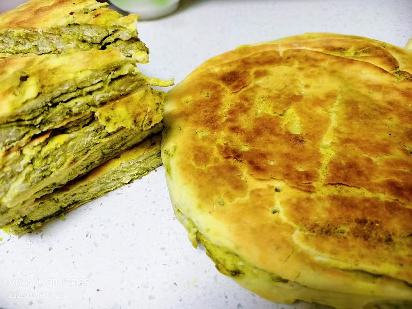 今日美食：西北锅盔，藏在烟火里的西北乡愁