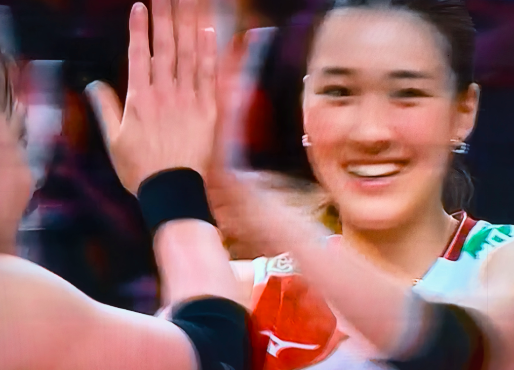 日本女排二输巴西队，从世联赛总决赛这场比赛中，中国女排可以看到亚锦赛求胜的一丝希