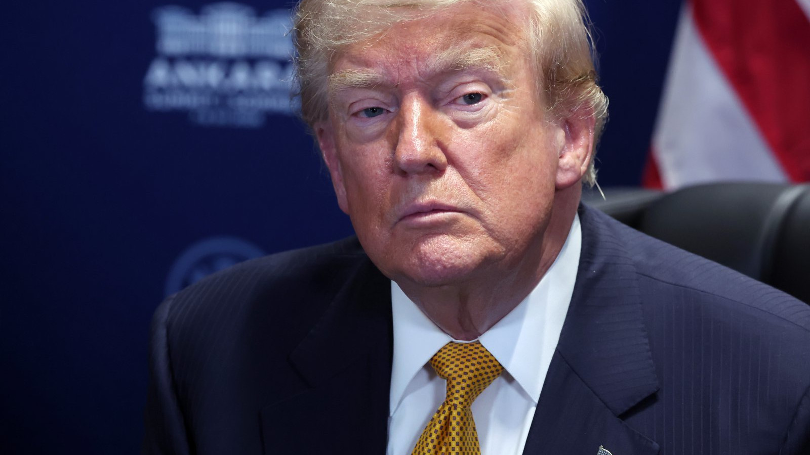 特朗普表示：“美国将继续打击伊朗，美伊谅解备忘录不过是一种考验罢了！”