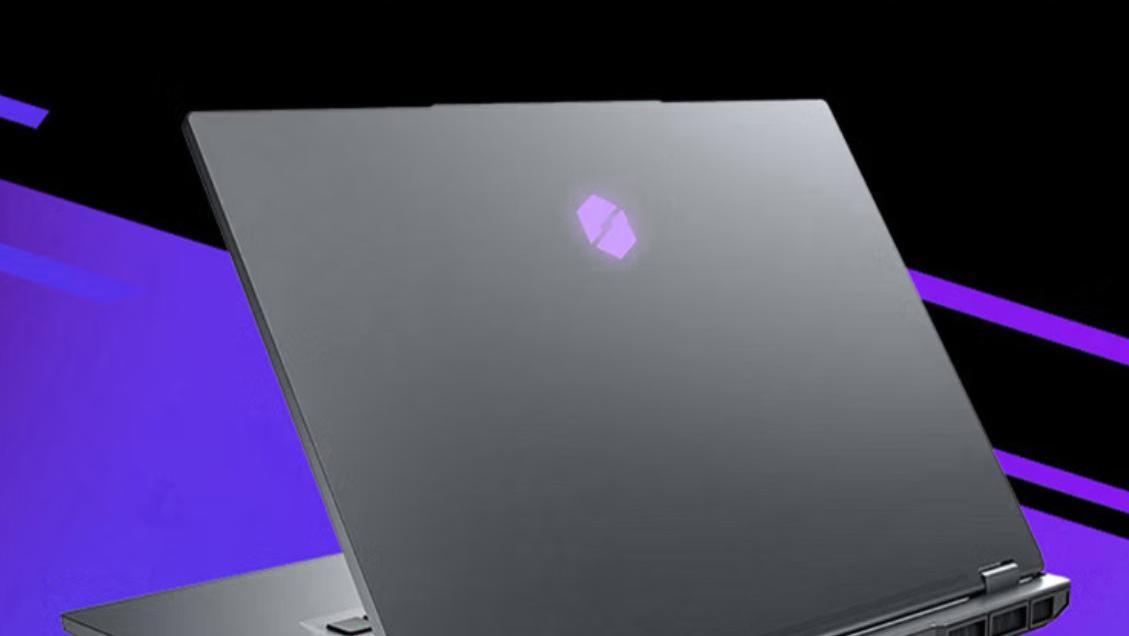 新春换本不将就：耀世16 Ultra安静强悍，值得入手