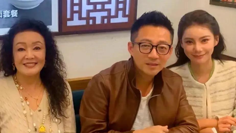 张兰曝马筱梅生子细节，对准S家句句戳心，强调和大S子女是一家人