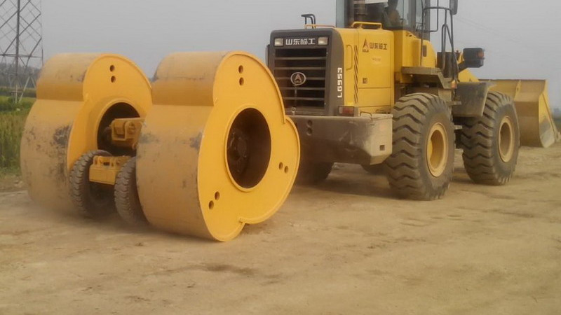 装载机拉的冲击碾压机结构优势全面解读