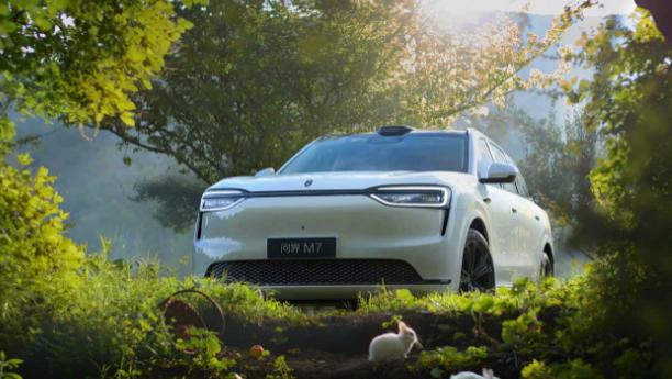 30万级SUV对决，问界M7与理想L7谁更值得入手？