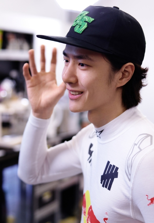 车轮按照顺序编号换！85号车组在2026 CHINA GT揭幕战顺利完赛，期待下