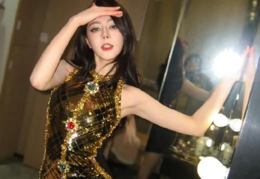 温柔的好天气总是和你一样让人止不住心动