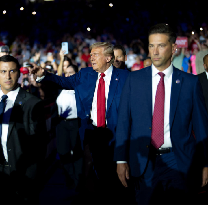 特朗普赴拉斯维加斯推销减税政策，拉拢摇摆州选民