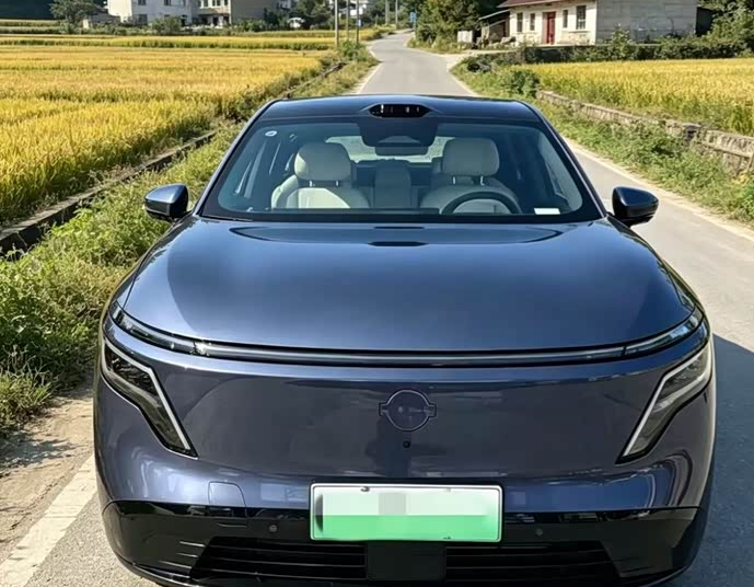 开NX8短途乡间慢行
趁着休息日，打算往城郊乡村走走散心，单程距离大概有55公里