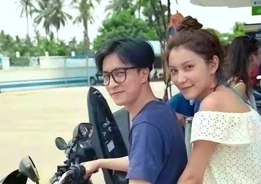 薛之谦也够倒霉的多少年前说的话
到现在被拎出来让道歉
这他的前女友也出来插一杠子