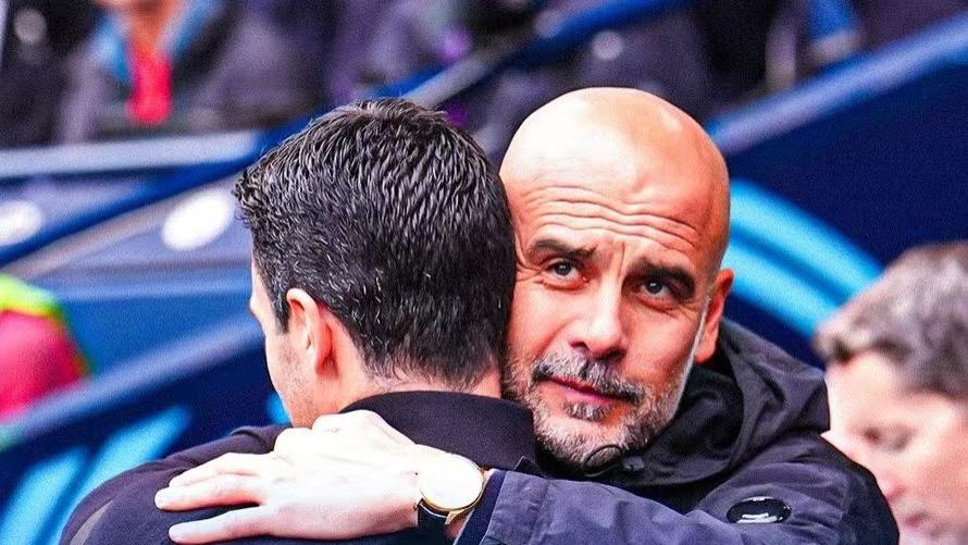 英超三大悬念扣人心弦：曼城阿森纳争冠，热刺铁锤保级，欧战名额争夺