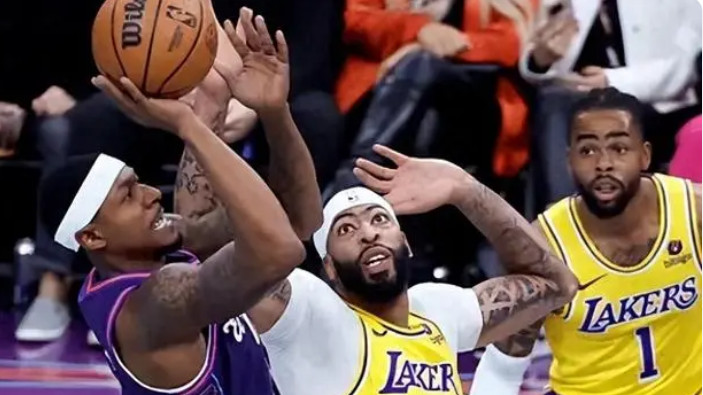 詹姆斯对轰杜兰特！哈姆变阵效果惊人