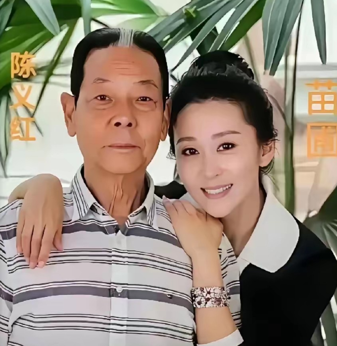苗圃身家数亿不仅颜值出众演技也备受认可属于颜值与演技双在线的演员
 
先说说苗圃