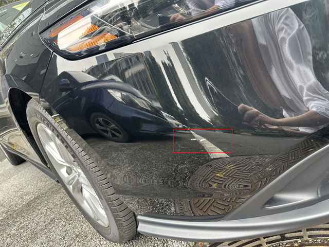 兄弟们，车子被刮成这样一般怎么处理啊，支个招