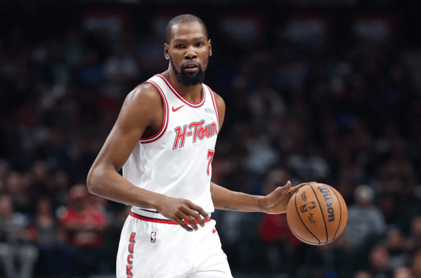 今天NBA常规赛火箭主场对阵76人的比赛已经结束。全场战罢，火箭以113-102