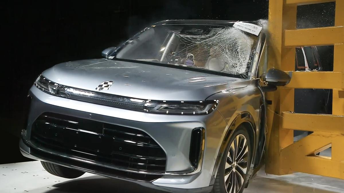 五星安全之上再加码，华境S从容通过C-NCAP测试验证