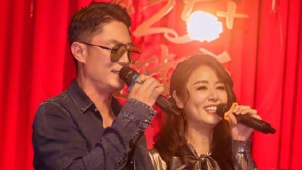 林心如晒庆生照：与霍建华甜蜜献唱，和林熙蕾徐若瑄开心合影