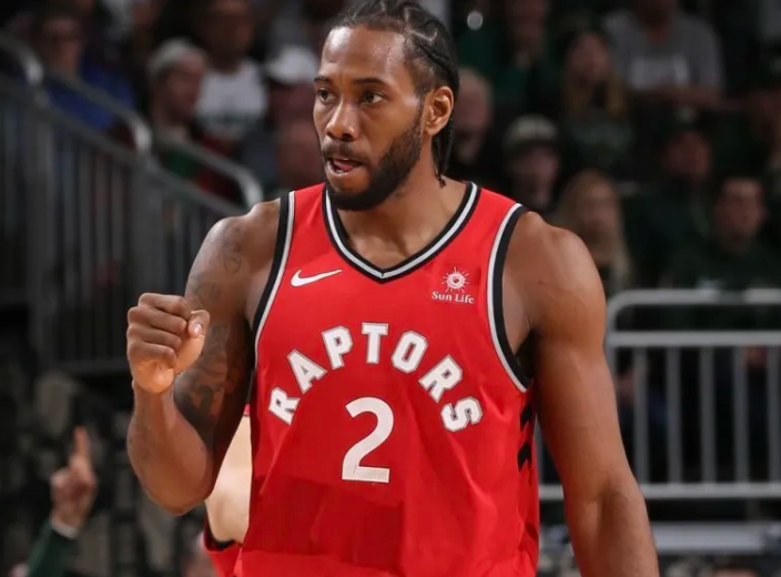 据猛龙记者Michael Grange的报道：
“快船与NBA球员工会正在私下推