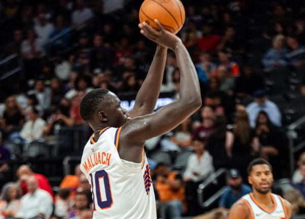 马鲁阿奇篮板很强啊，护框也可以，感觉比伊戈达罗强，大罗尺寸太小了。