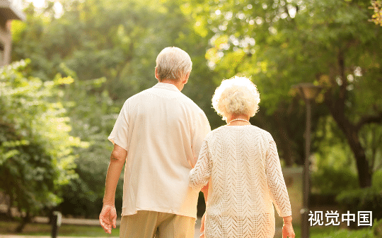 老伴和儿子逼我绑定AA系统，要跟我A五十年的每一笔费用。AA制清算现场，他们却破防了