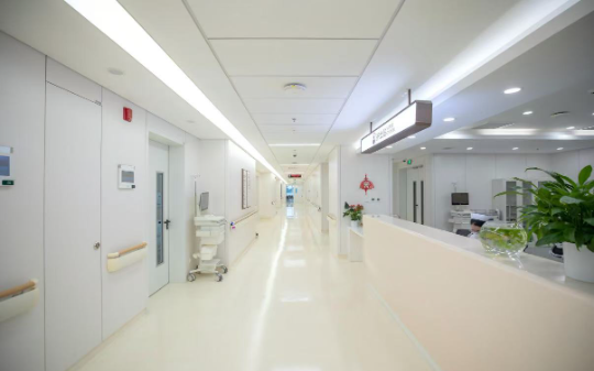 婆婆喂我女儿喝符，我喂她身败名裂