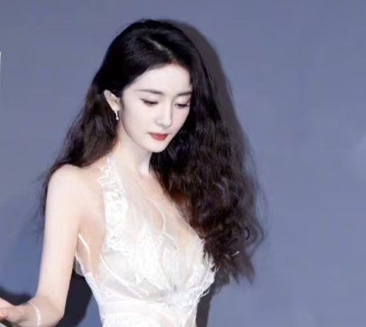 阵阵风声化为思念吹向远方赠予你