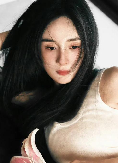 无论是鲜花掌声，还是狂风骤雨，我会照单全收