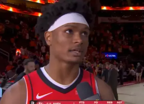 NBA季后赛，火箭主场战胜湖人，将系列赛大比分改写为1-3。
赛后，美国篮球记者