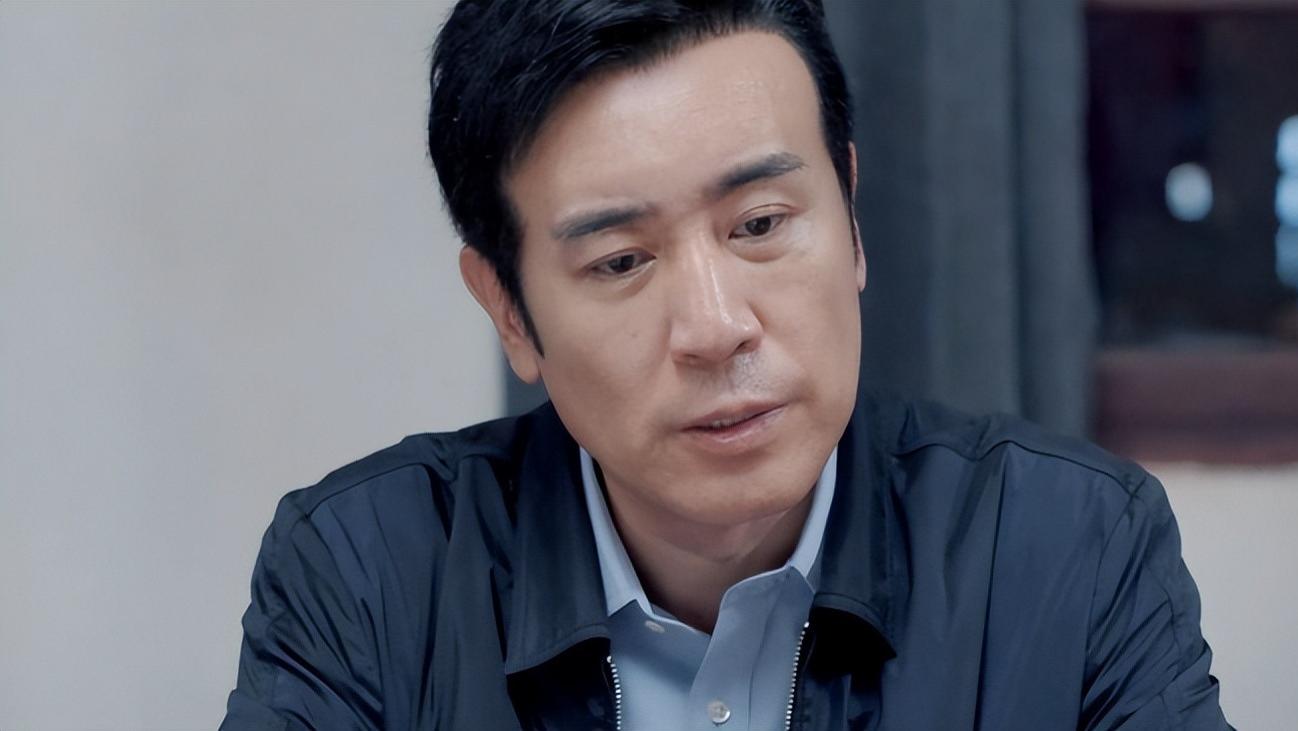 终于来了！积压5年，黄景瑜李雪健这部涉案大剧，让人等得望眼欲穿