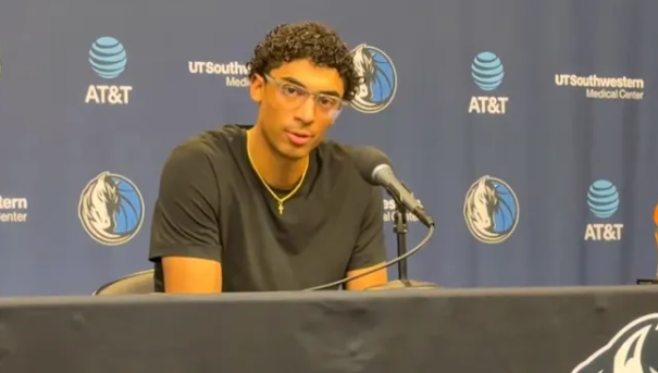 NBA常规赛，独行侠以87-100不敌雷霆。
赛后，独行侠球员马克斯-克里斯蒂在