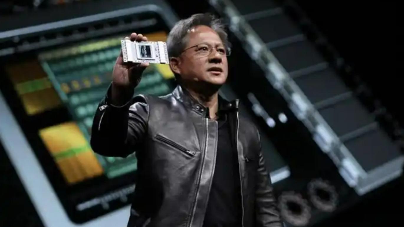黄仁勋急了！英伟达要重造五年前老显卡，玩家：这波是"电子考古"还是真福利？