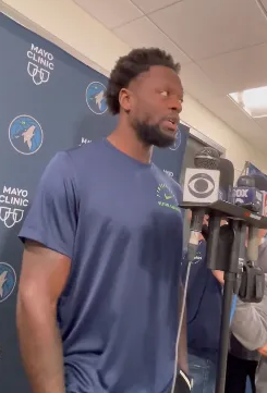 根据美媒ClutchPoints的报道，森林狼大前朱利叶斯-兰德尔在接受采访是称