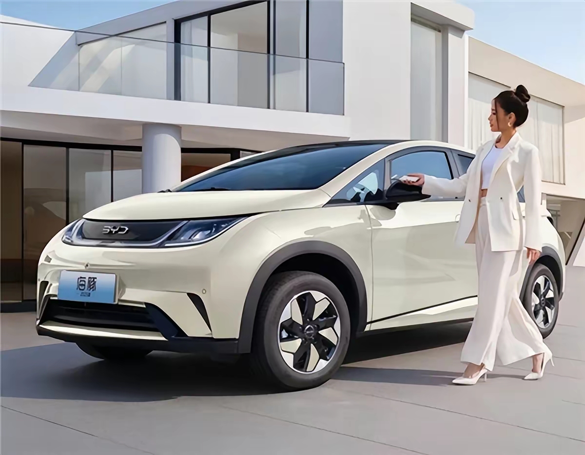 1550%——这是比亚迪上个月在德国交出的增长数字。汽车故乡，单月卖了3053辆