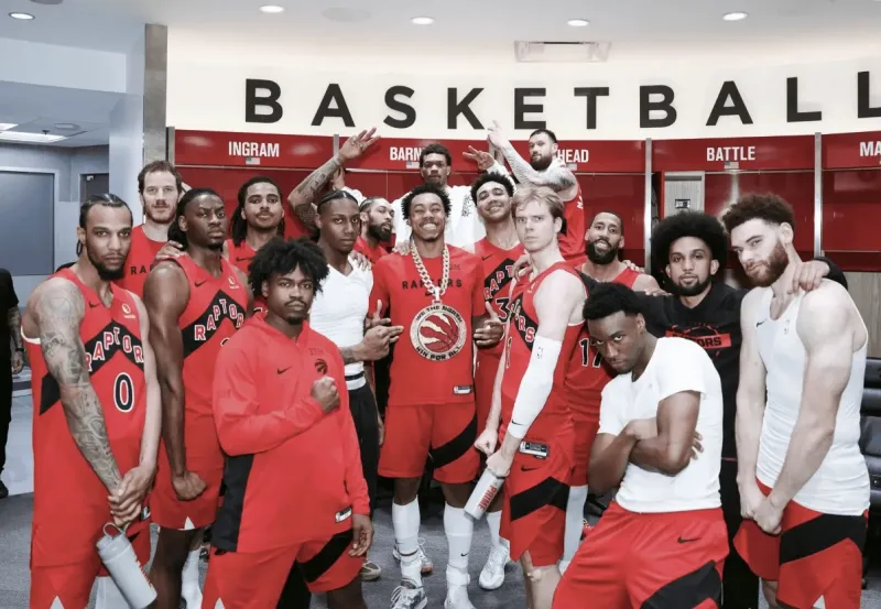 做为莺巴双迷谈一谈我对首轮的看法

我觉得咱们很难赢的，第一点就是对面的射手群很